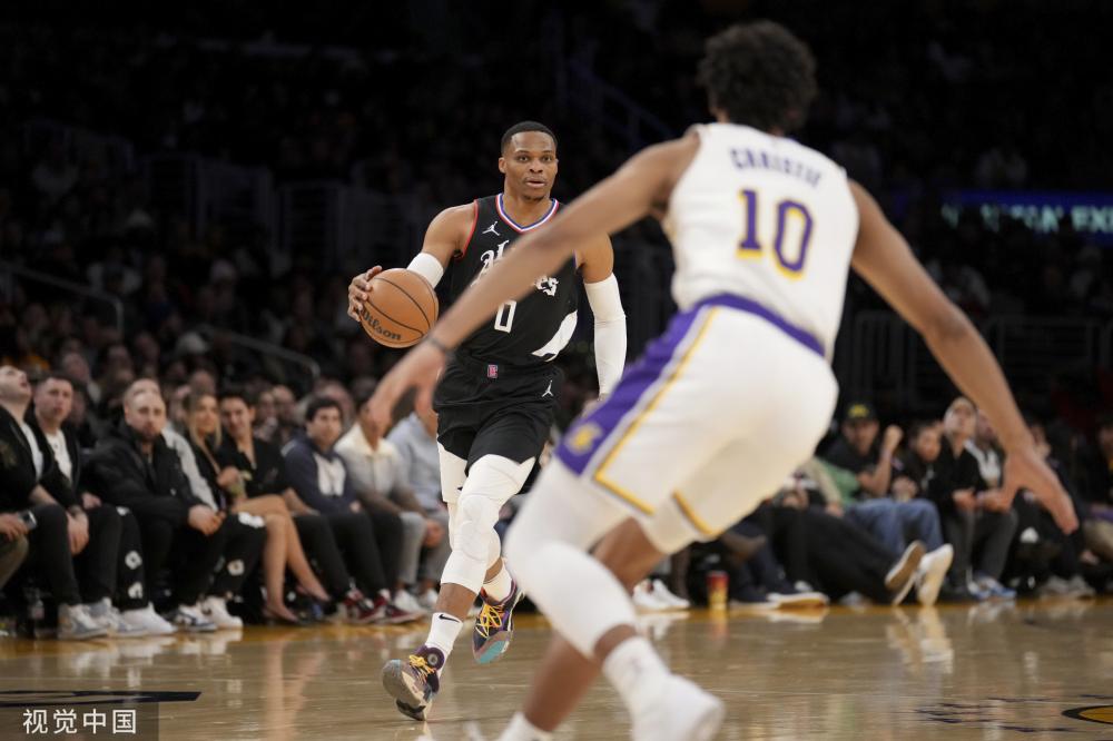 他在赛场上 他在赛场上