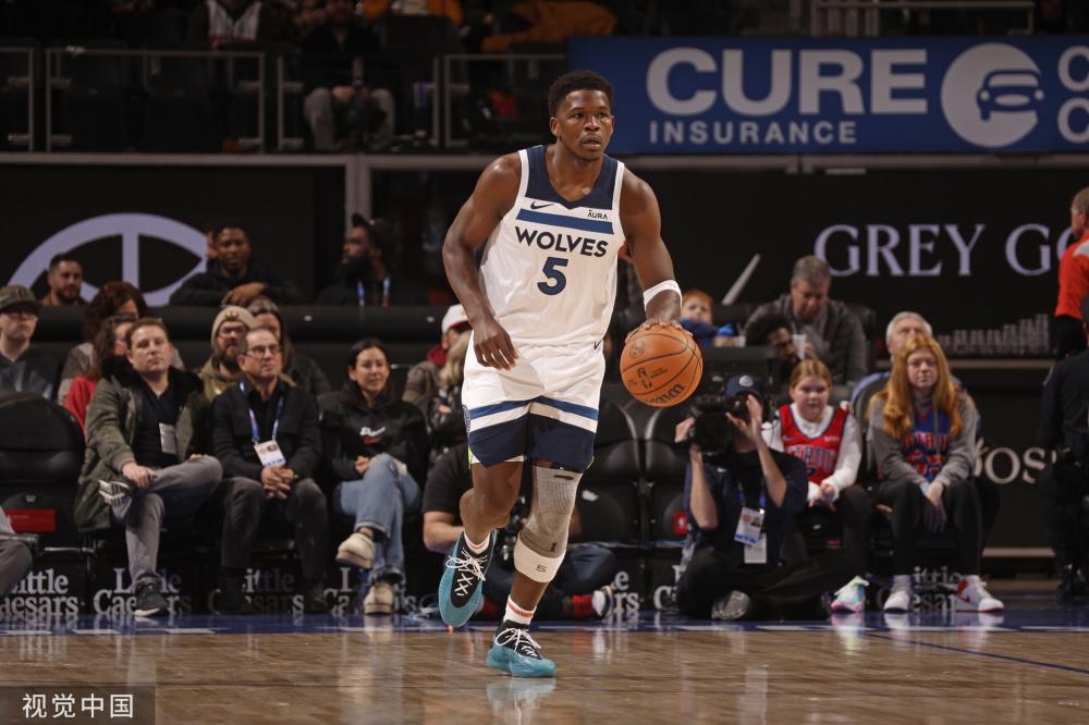 多队竞逐 多队竞逐